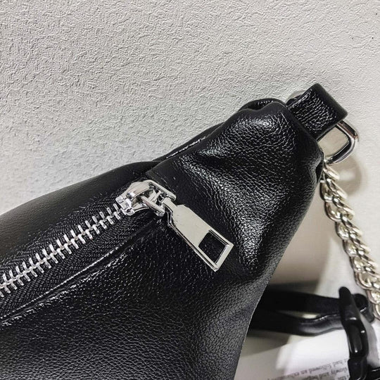 Marsupio da donna in pelle con catena