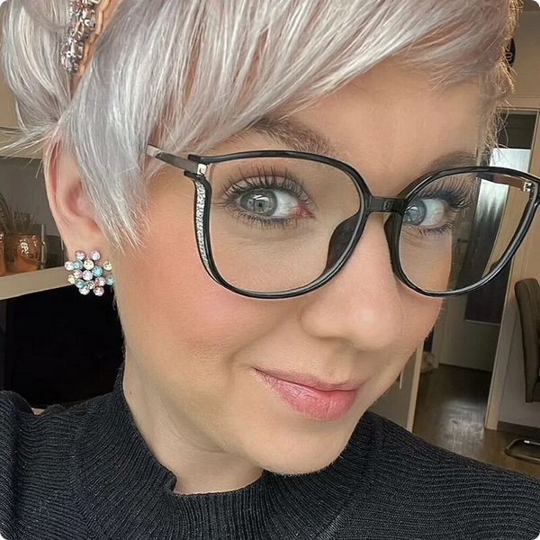 Large-Frame Reading Glasses for Women | Metal-Detail Fashion Eyewear