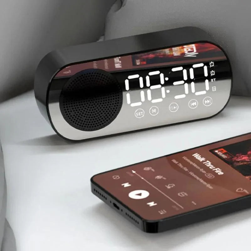 Digitaal Alarm met FM-Radio
