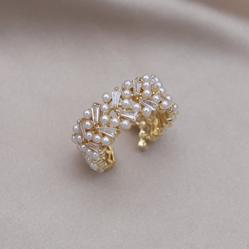Bellissimo anello regolabile con perla