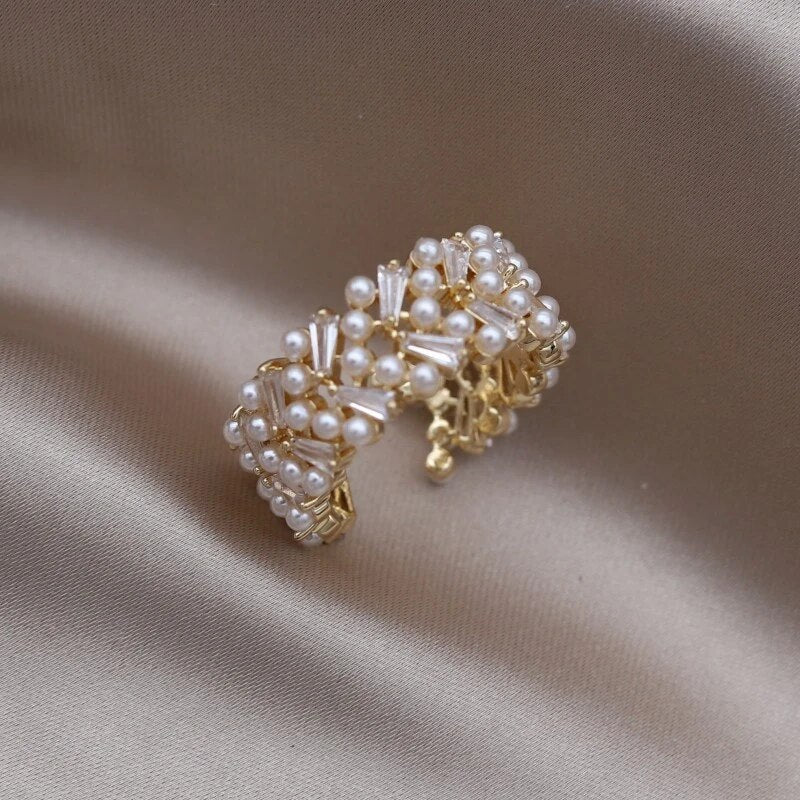 Bellissimo anello regolabile con perla