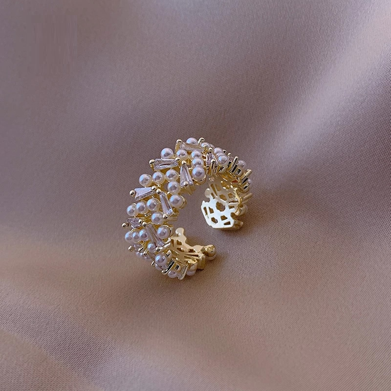 Bellissimo anello regolabile con perla