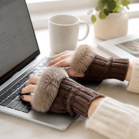 Handwarmers Vingerloos – Gebreid met Kunstbontrand