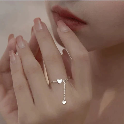 Verstelbare Hart Ring met Kwastje – Romantisch & Speels
